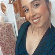 Soy una estudiante de ultimo curso de historia del arte y guia de turismo de Andalucía, me gusta muchísimo la enseñanza y mostrar que hay otros métodos de aprendizaje aparte de los normalmente usados